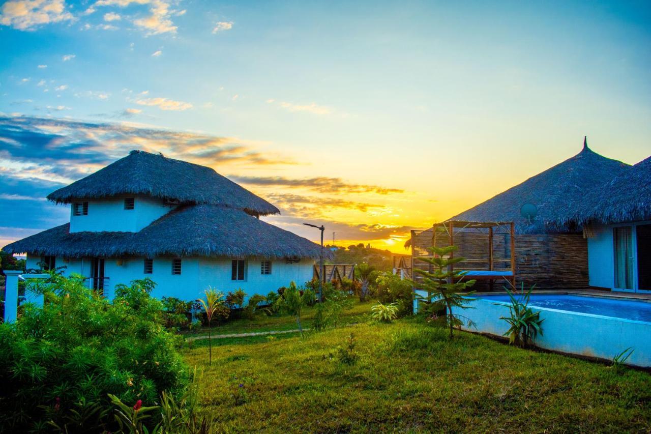 Tiako Villas Ambondrona  Buitenkant foto